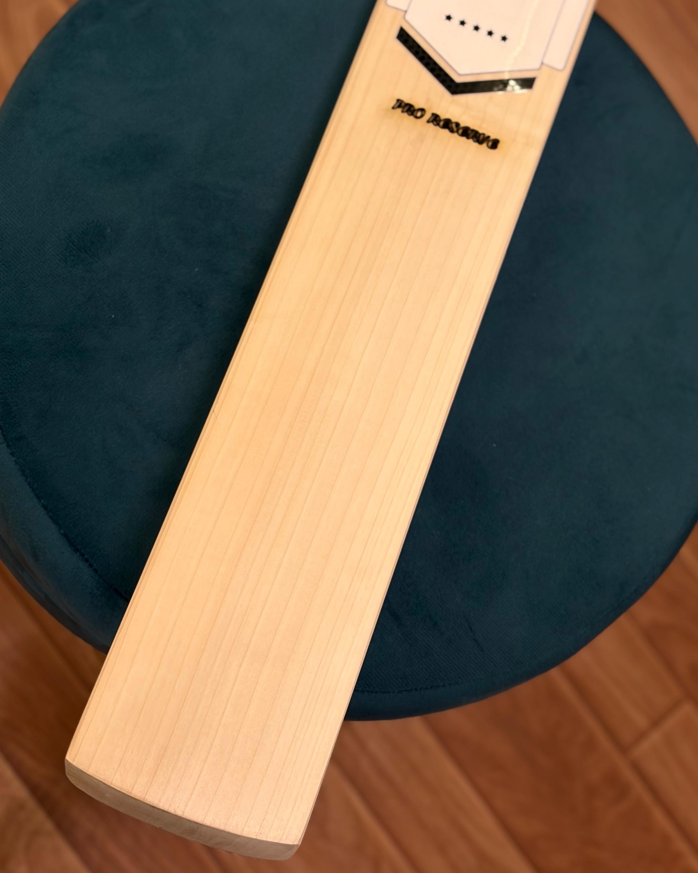 Pro Reserve - International Player Grade Willow Cricket Bat 1