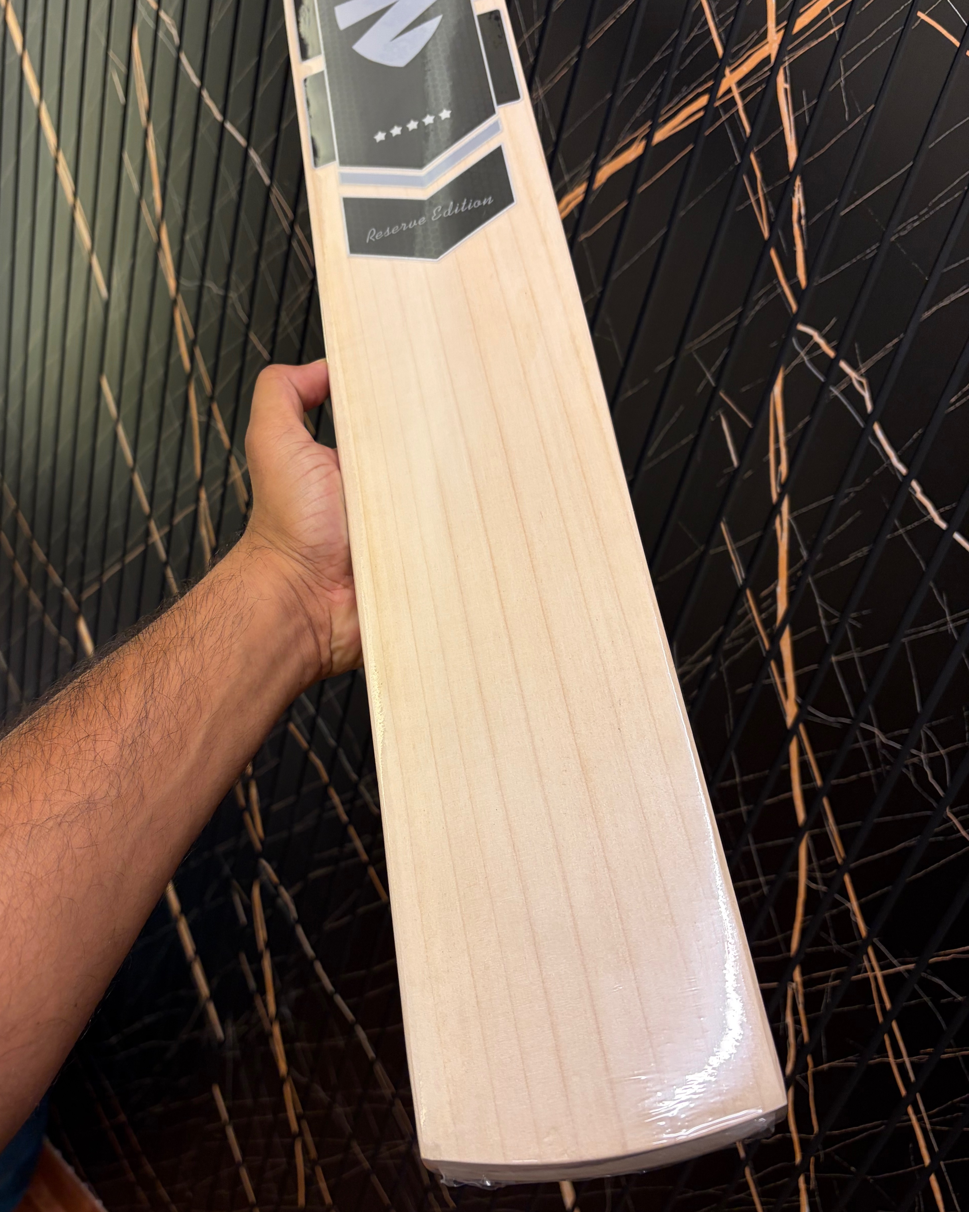 Reserve - Grade 1+ English Willow Cricket Bat 1