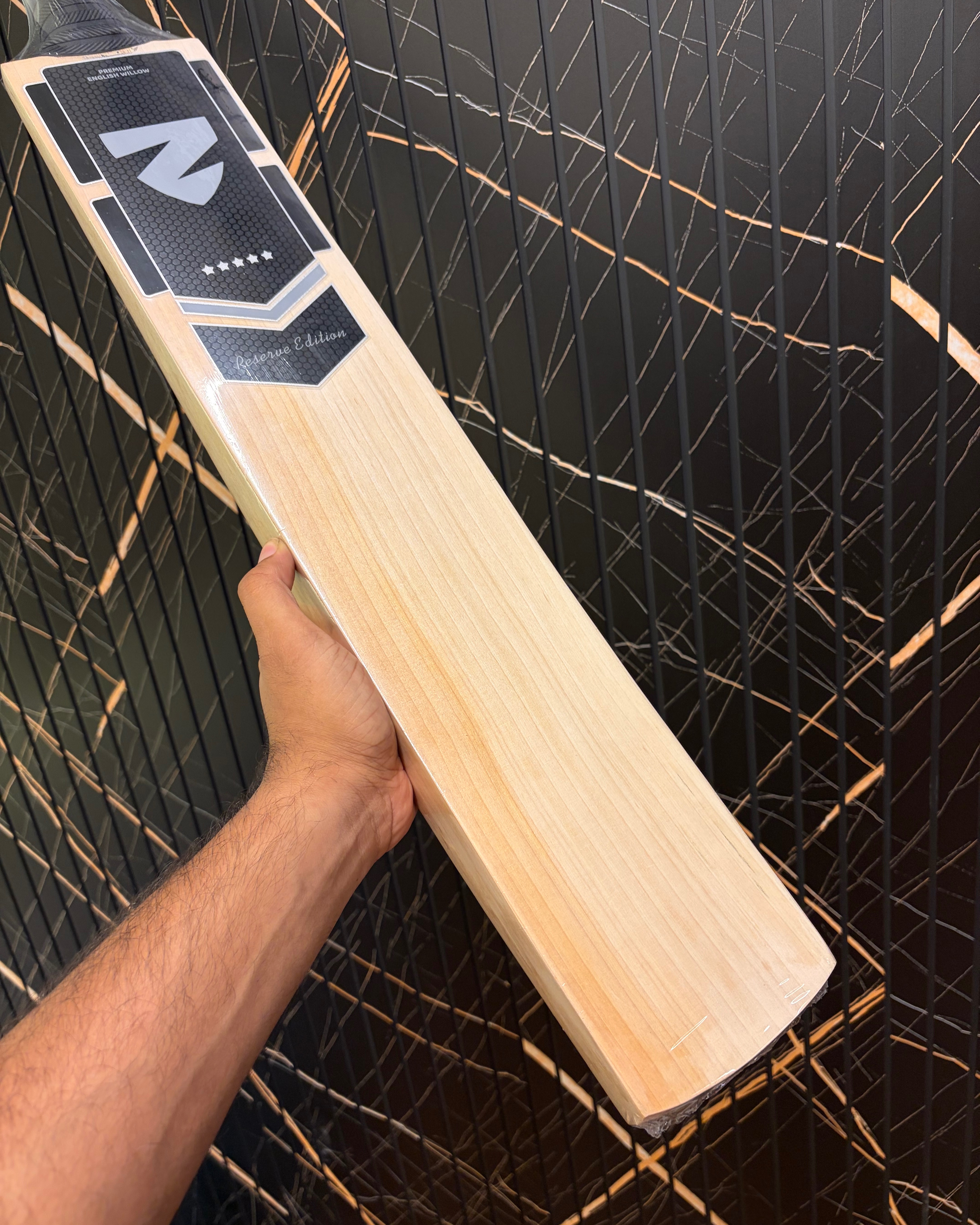 Reserve - Grade 1+ English Willow Cricket Bat 1