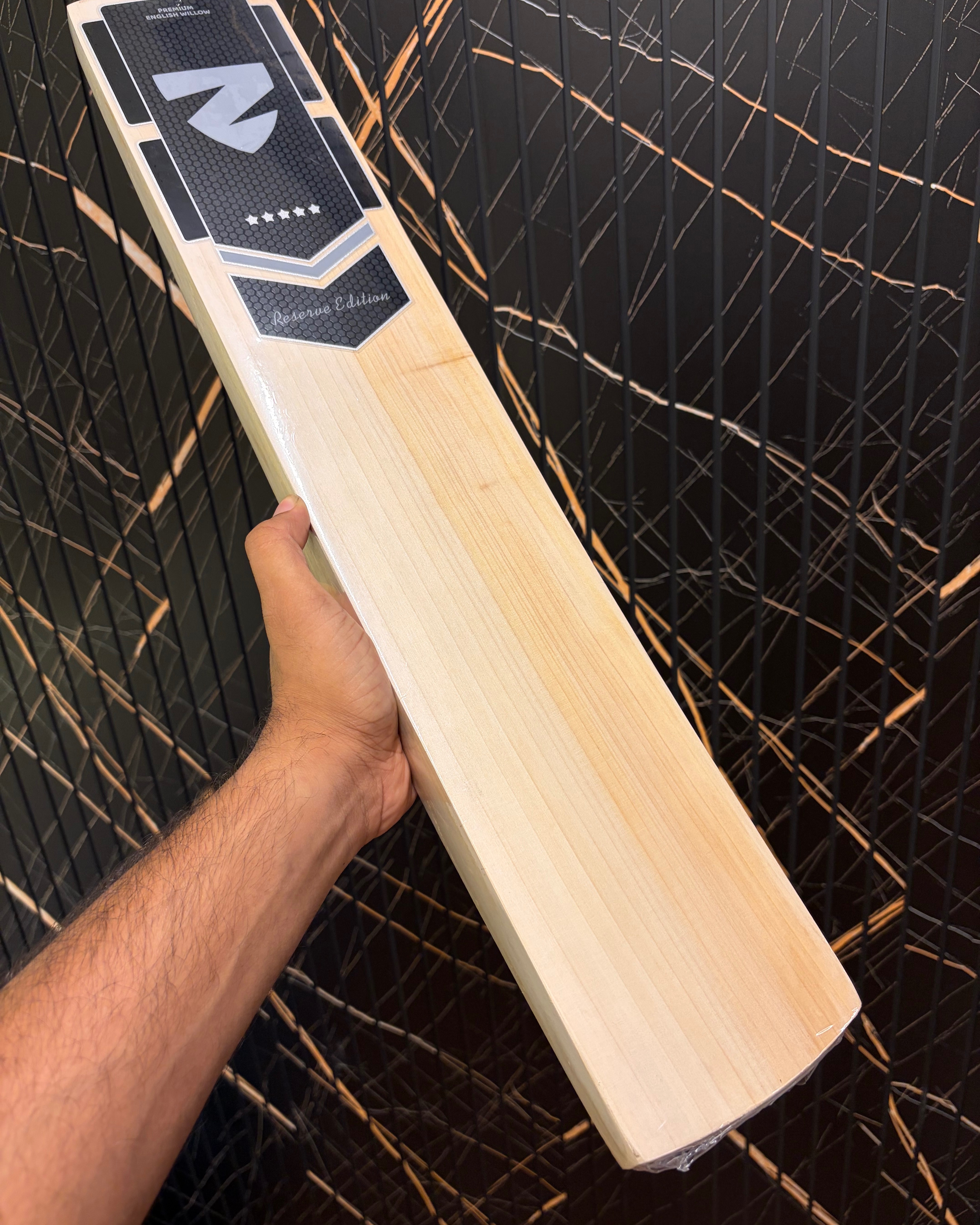 Reserve - Grade 1+ English Willow Cricket Bat 1