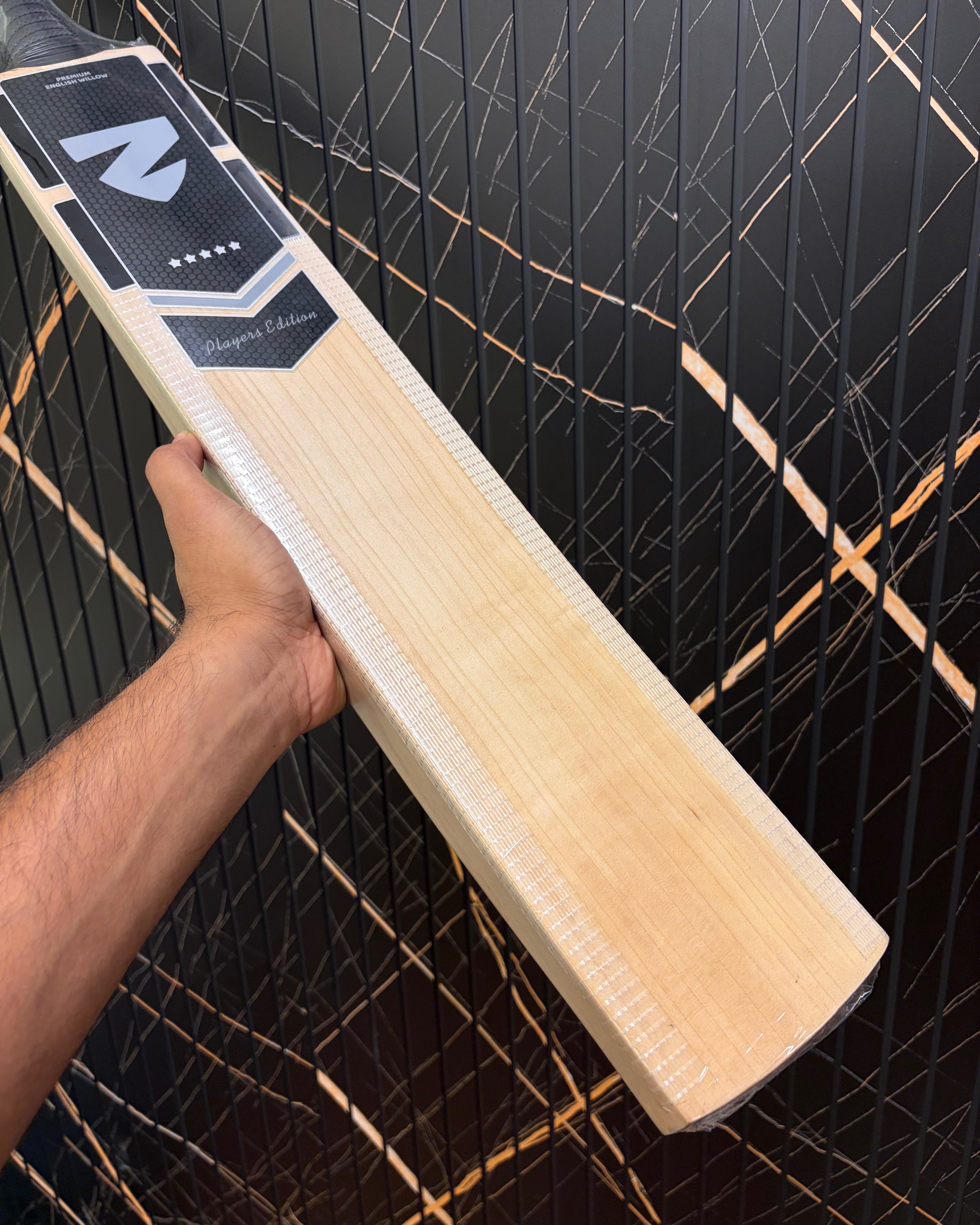 Players - Grade 1 English Willow Cricket Bat 1