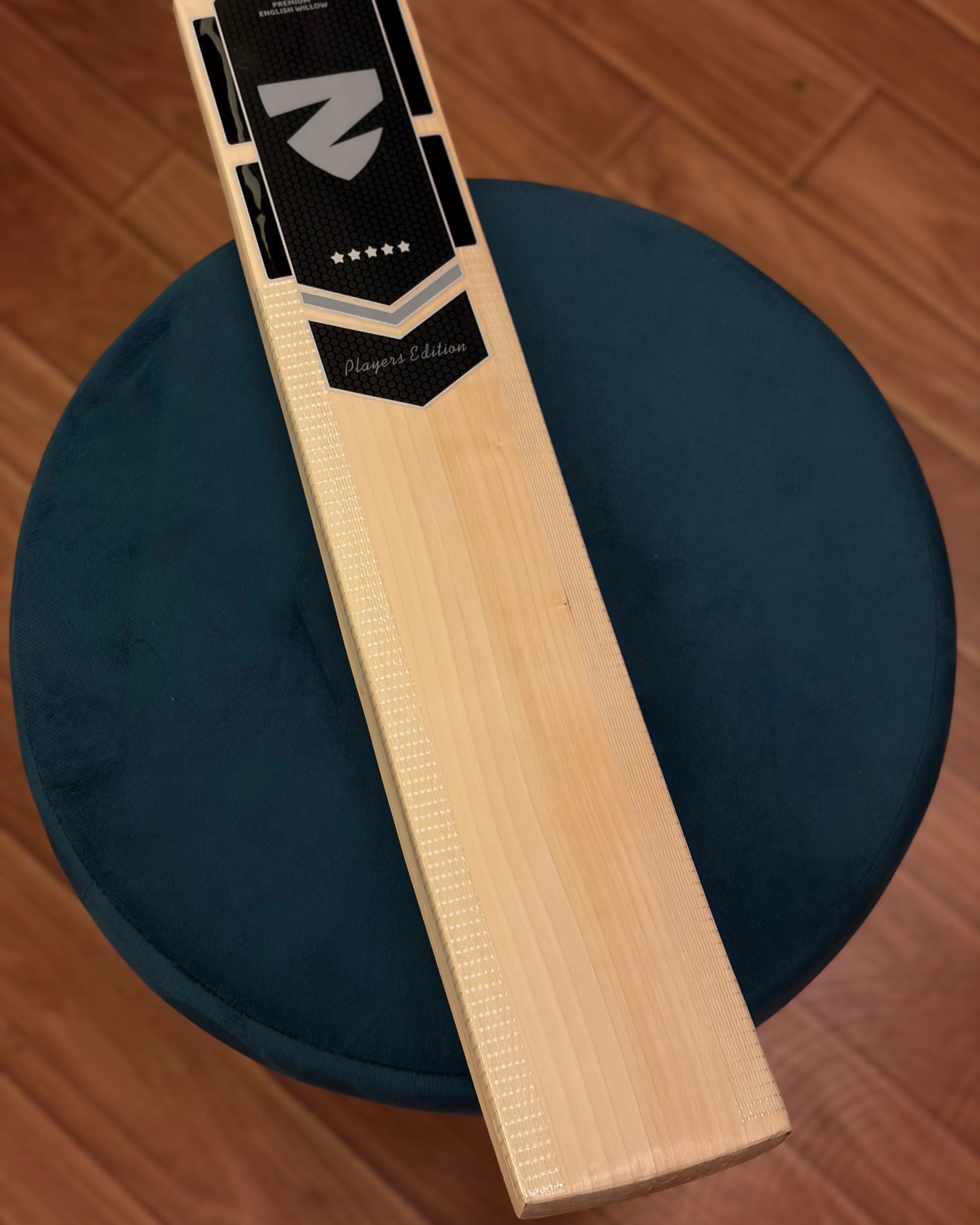 Players - Grade 1 English Willow Cricket Bat 1